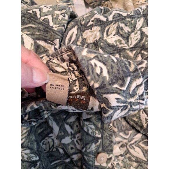 GH Bass Earth Shirt Mens L Casual Batik Fish Green Short Sleeve Dad Vacay - Picture 3 of 9